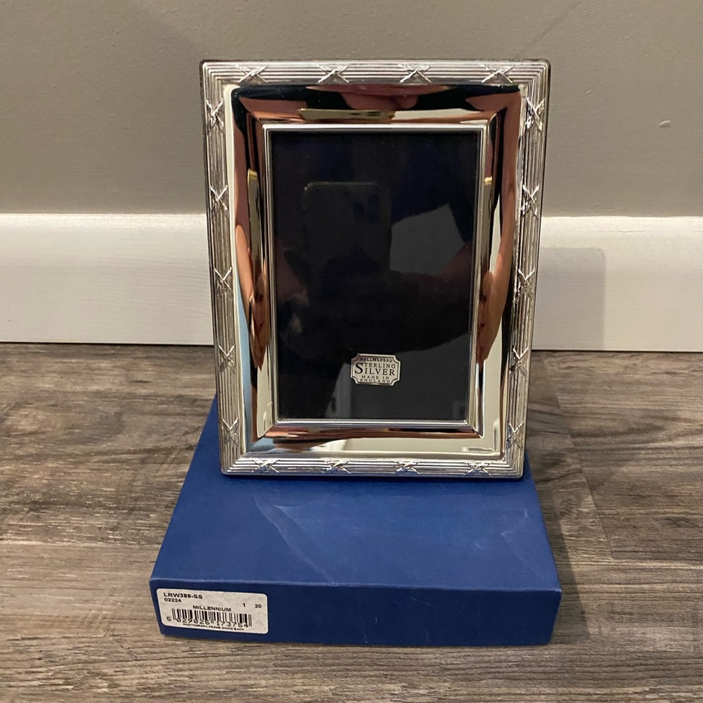 Sterling Silver 4”x6” picture frame